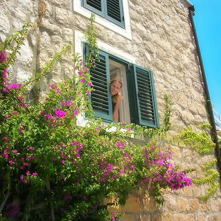 Casa Bougainvillea Vakantiehuis Mlini