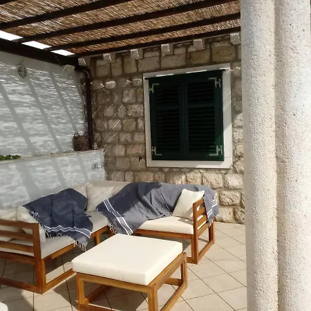 Vakantiehuis Casa Bougainvillea Mlini